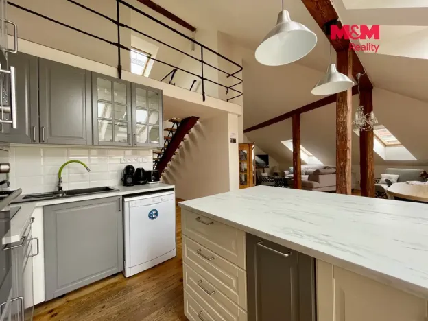 Pronájem atypického bytu, Praha - Nové Město, Pštrossova, 170 m2
