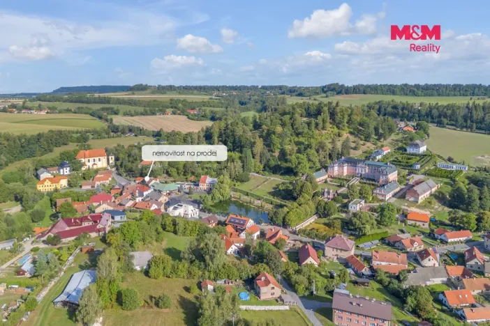 Prodej rodinného domu, Nové Hrady, 500 m2