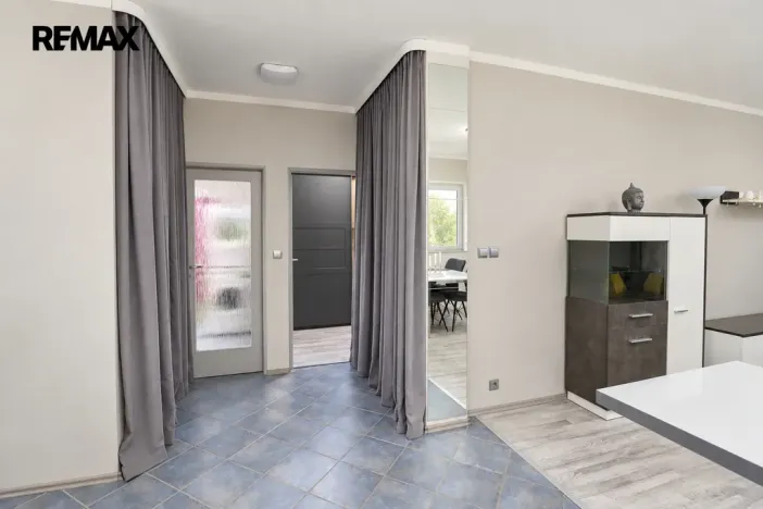 Pronájem bytu 2+kk, Praha - Vokovice, Lužná, 70 m2