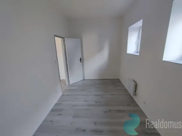 Pronájem bytu 2+kk, Kaplice, Omlenická, 45 m2