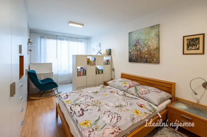 Pronájem bytu 2+kk, Praha - Vysočany, Sousedíkova, 59 m2