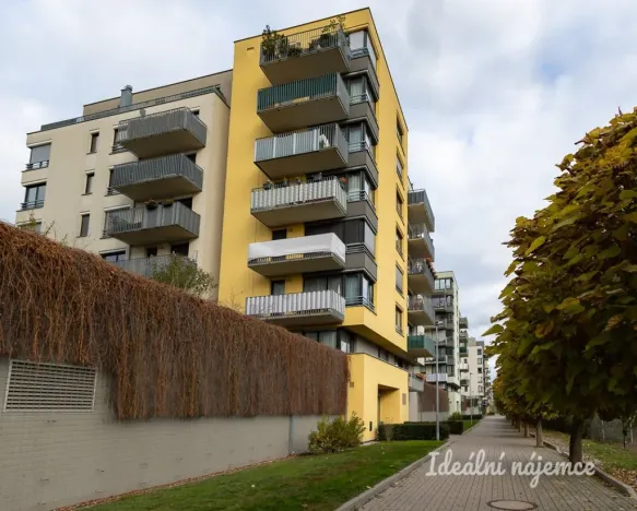 Pronájem bytu 2+kk, Praha - Vysočany, Sousedíkova, 59 m2