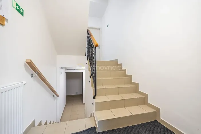 Prodej bytu 2+kk, Praha - Lhotka, K Novému dvoru, 64 m2