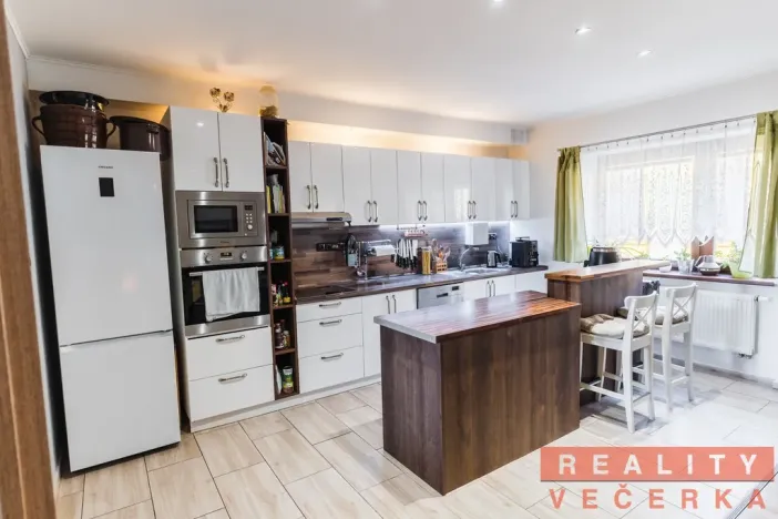 Prodej bytu 6+kk a větší, Příbram, Na Valešince, 162 m2
