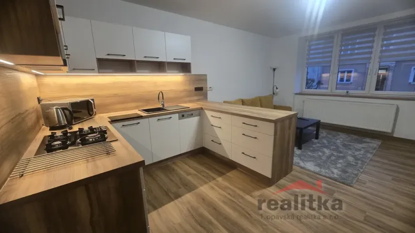 Pronájem bytu 2+kk, Opava - Předměstí, Pekařská, 47 m2