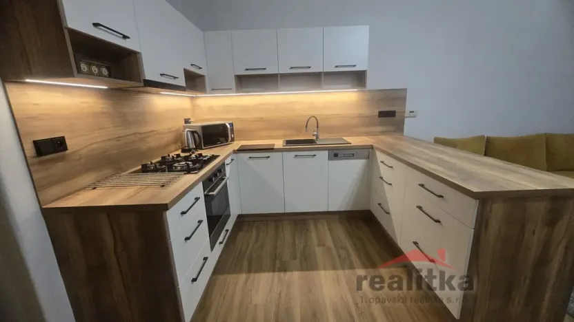 Pronájem bytu 2+kk, Opava - Předměstí, Pekařská, 47 m2