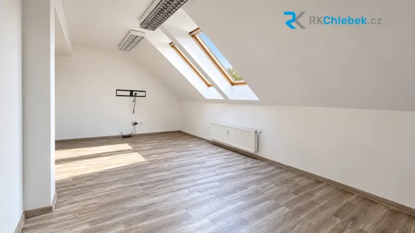 Pronájem kanceláře, Frýdek-Místek, Josefa Václava Sládka, 29 m2