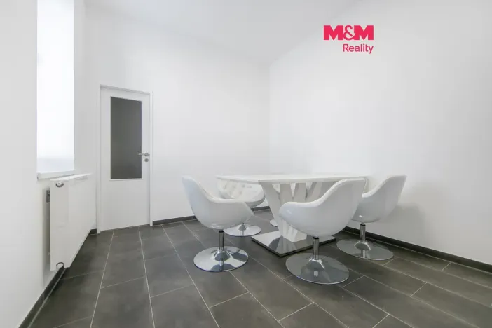 Pronájem kanceláře, Dobřany, Jiráskova, 29 m2