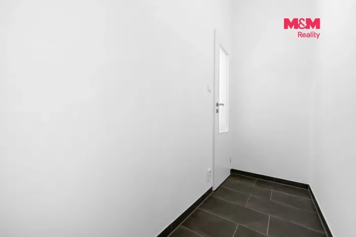 Pronájem kanceláře, Dobřany, Jiráskova, 29 m2
