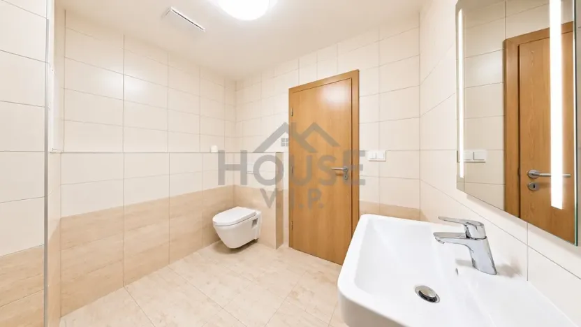 Prodej bytu 1+kk, Vestec, U Hrubých, 54 m2