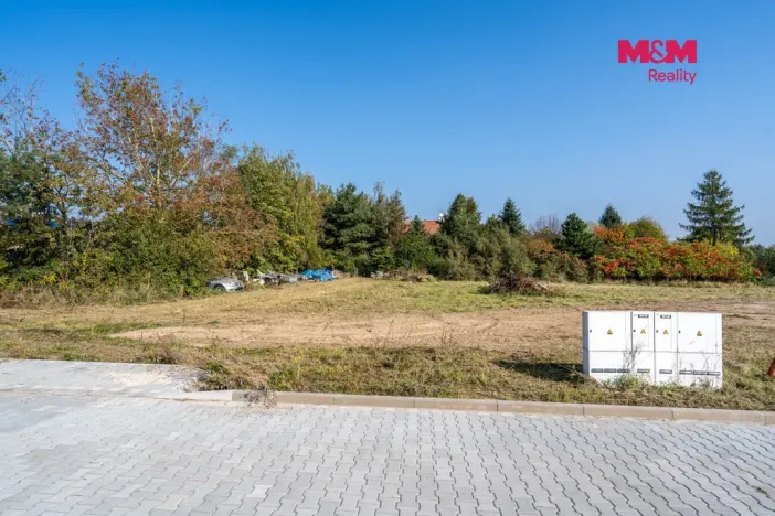 Prodej pozemku pro bydlení, Dobřenice, 823 m2
