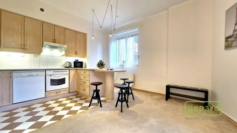 Pronájem bytu 2+kk, Praha - Libeň, Společná, 46 m2