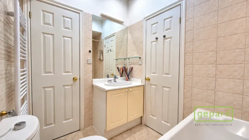 Pronájem bytu 2+kk, Praha - Libeň, Společná, 46 m2