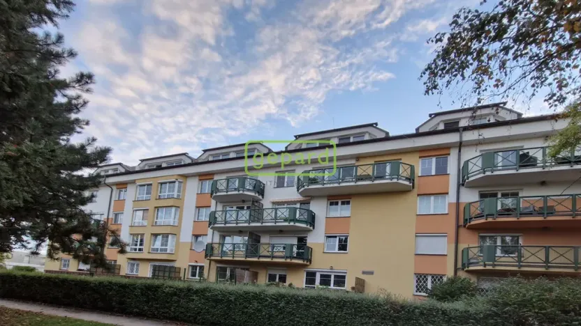 Pronájem bytu 2+kk, Praha - Libeň, Společná, 46 m2