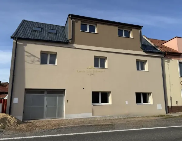 Prodej bytu 3+1, Řevničov, Karlovarská, 68 m2