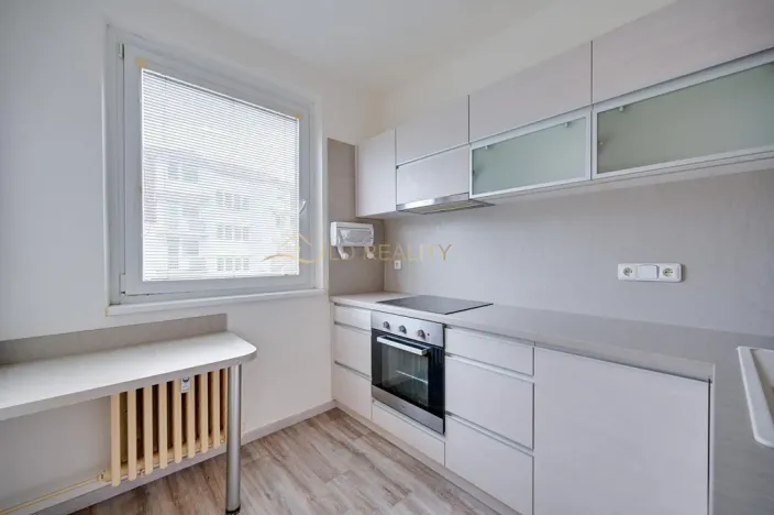 Prodej bytu 2+1, Olomouc - Nové Sady, Fischerova, 44 m2