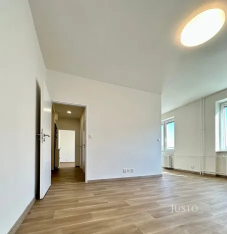 Pronájem bytu 2+1, Praha - Záběhlice, Střimelická, 56 m2
