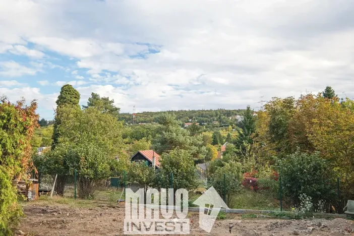 Prodej pozemku pro bydlení, Praha - Lipence, U žlábku, 700 m2