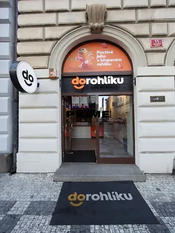 Pronájem obchodního prostoru, Praha - Nové Město, Lazarská, 50 m2