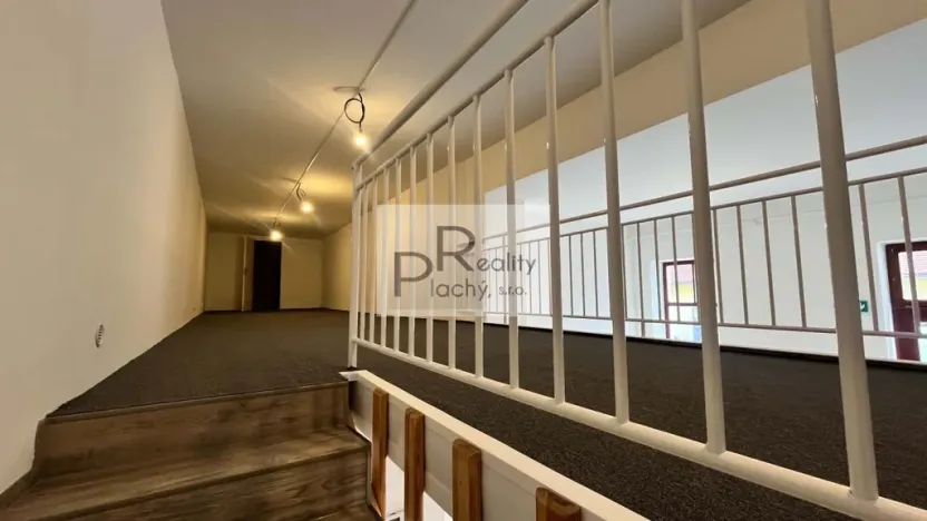Pronájem obchodního prostoru, Znojmo, 67 m2