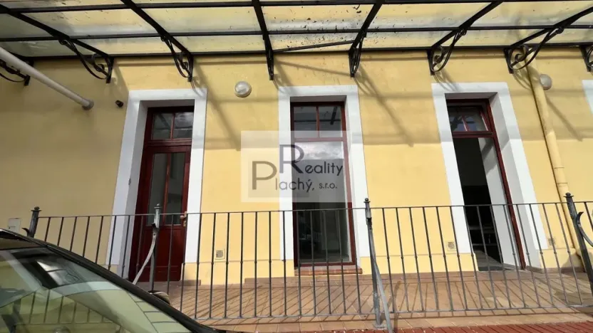 Pronájem obchodního prostoru, Znojmo, 67 m2
