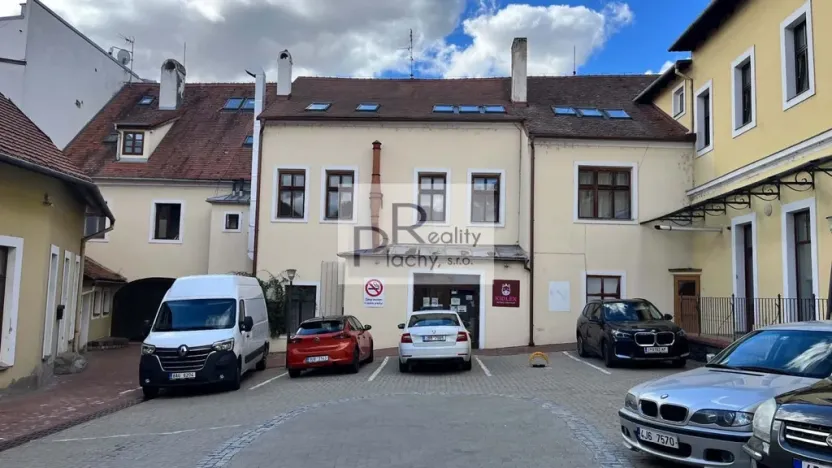 Pronájem obchodního prostoru, Znojmo, 67 m2