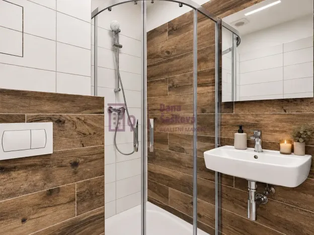Pronájem bytu 1+kk, Jindřichův Hradec - Jindřichův Hradec I, nám. Míru, 20 m2