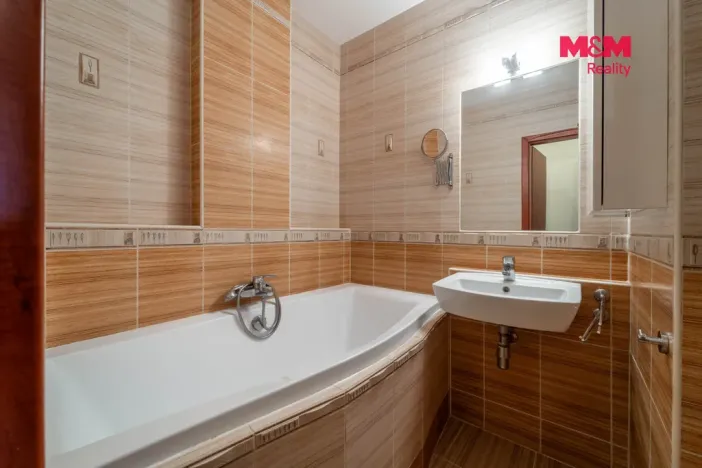 Prodej bytu 3+1, Praha - Horní Počernice, Mezilesí, 75 m2