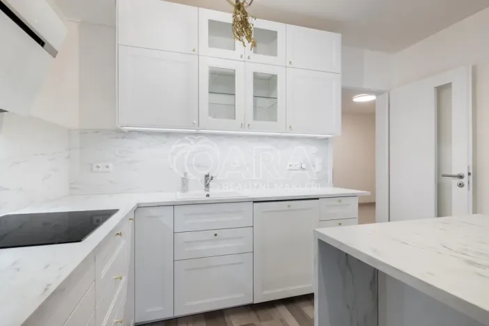 Pronájem bytu 3+kk, Praha - Vysočany, Strnadových, 83 m2