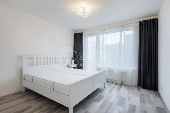 Pronájem bytu 3+kk, Praha - Vysočany, Strnadových, 83 m2