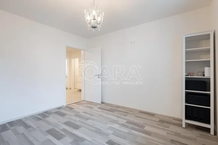 Pronájem bytu 3+kk, Praha - Vysočany, Strnadových, 83 m2
