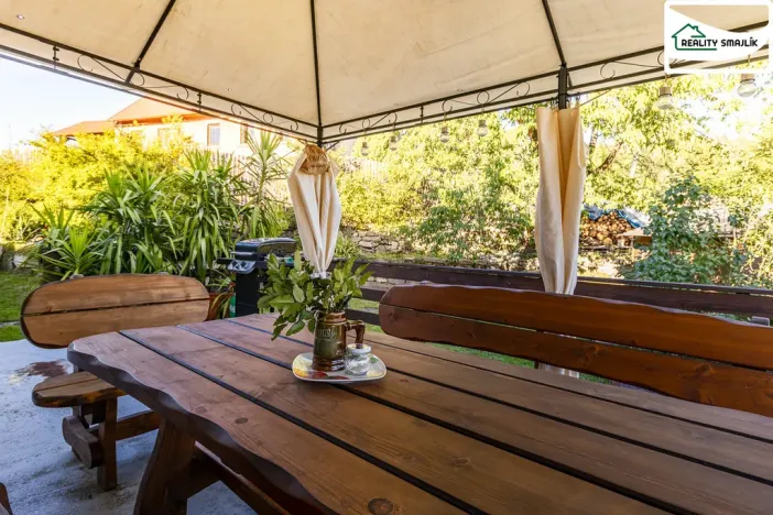 Prodej rodinného domu, Libá, 140 m2