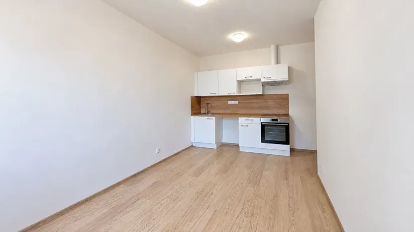 Pronájem bytu 2+kk, Holasice, Brněnská, 30 m2