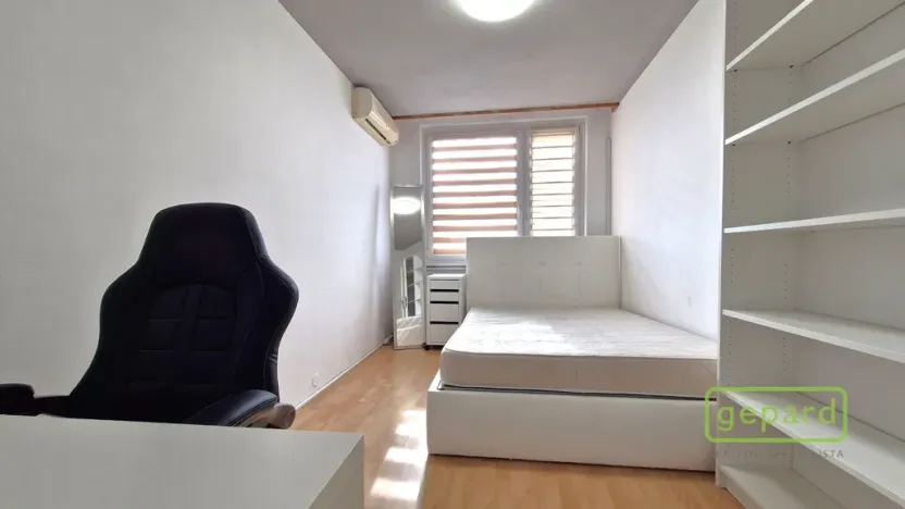 Pronájem bytu 3+kk, Praha - Kobylisy, Hovorčovická, 76 m2