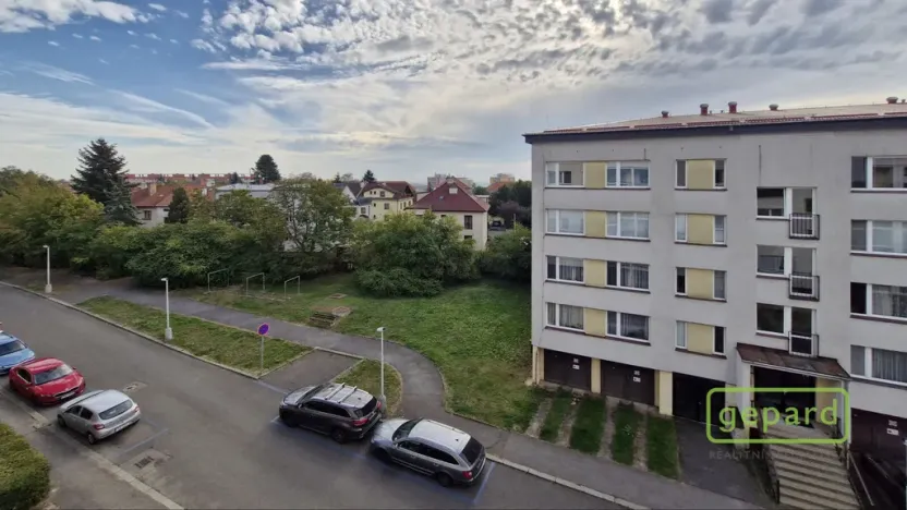 Pronájem bytu 3+kk, Praha - Kobylisy, Hovorčovická, 76 m2
