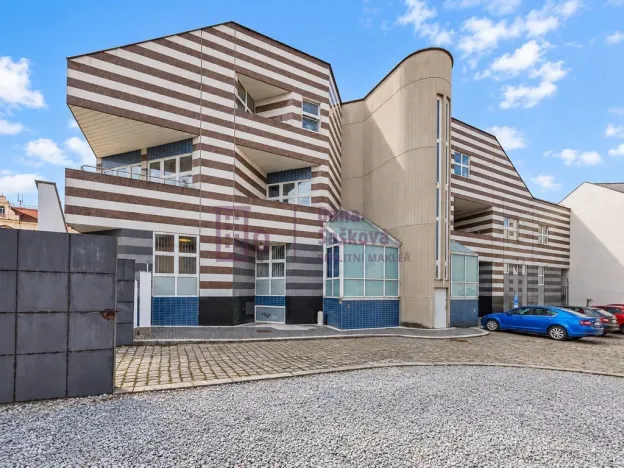 Pronájem bytu 1+kk, Jindřichův Hradec - Jindřichův Hradec II, Nádražní, 19 m2