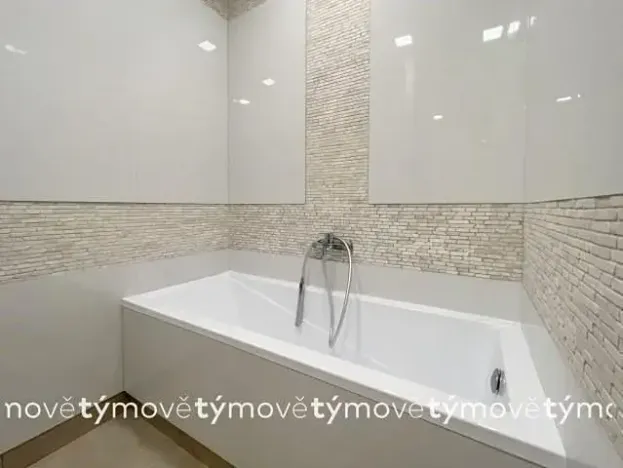 Pronájem bytu 1+1, Heřmanův Městec, V Lukách, 35 m2