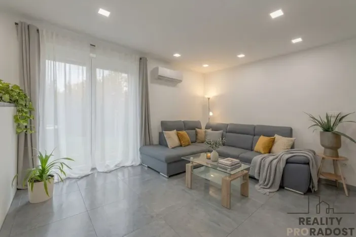 Prodej rodinného domu, Kojátky, 99 m2
