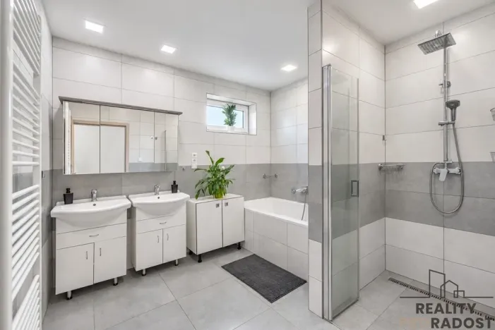 Prodej rodinného domu, Kojátky, 99 m2