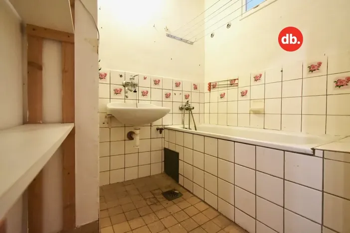 Prodej bytu 2+1, Ostrov, Borecká, 64 m2