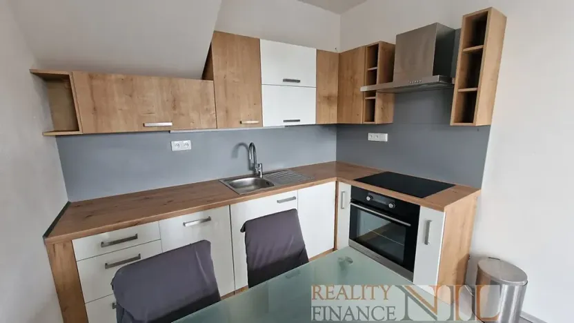 Pronájem bytu 2+kk, Město Touškov, Platanová, 50 m2