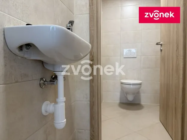 Pronájem výrobních prostor, Lukov, Průmyslová, 96 m2