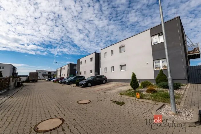 Prodej bytu 2+kk, Vochov, 55 m2