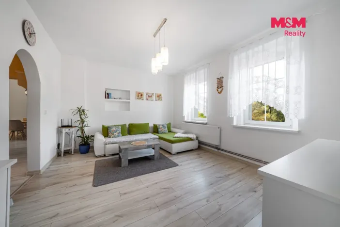 Prodej bytu 3+1, Dalovice - Všeborovice, Dolní, 76 m2