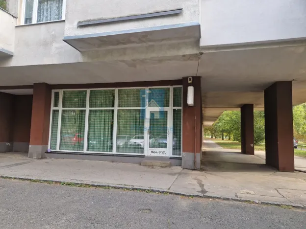 Pronájem kanceláře, Praha, Rajmonova, 80 m2