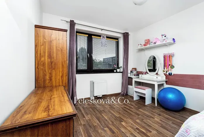 Pronájem bytu 2+kk, Praha - Suchdol, Májová, 45 m2