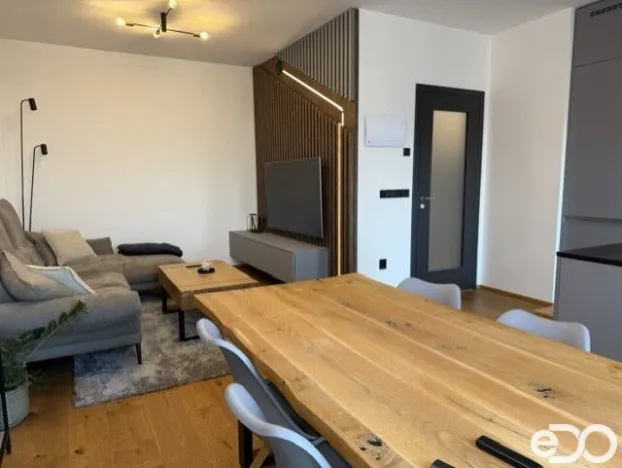 Pronájem bytu 3+kk, Hradec Králové - Kukleny, Pražská třída, 81 m2