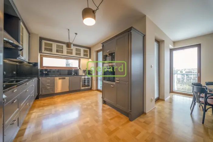 Prodej bytu 3+kk, Praha, Učňovská, 90 m2