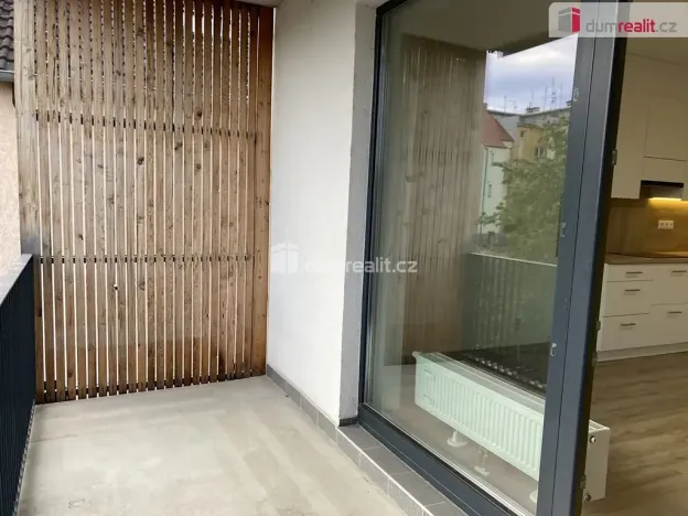 Pronájem bytu 2+kk, Plzeň, Na Roháči, 64 m2