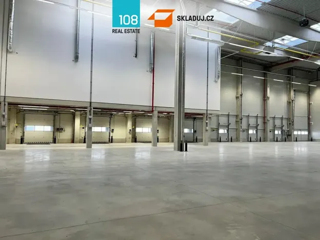 Pronájem skladu, Kozomín, 15000 m2